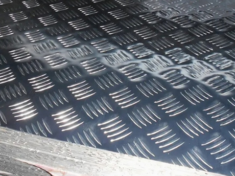 316   Checkered Steel Floor Plate